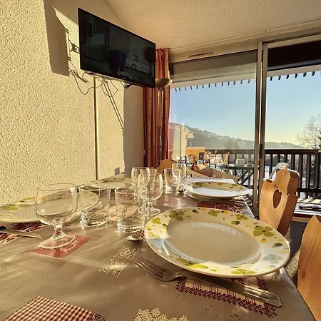 Cosy Au Pied Des Pistes Avec Piscine Et Parking - 4 Pers - Fr-1-595-19 *